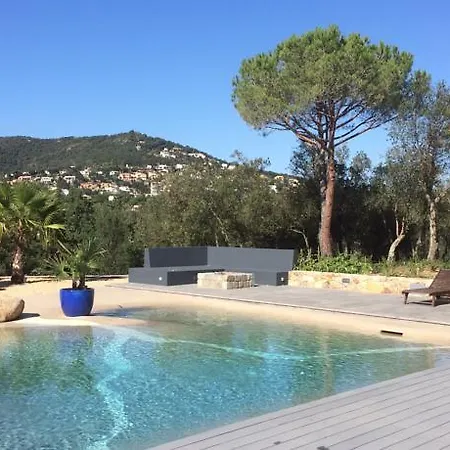فندق مبيت وإفطار Mas Puig Del Gaudi كالونج